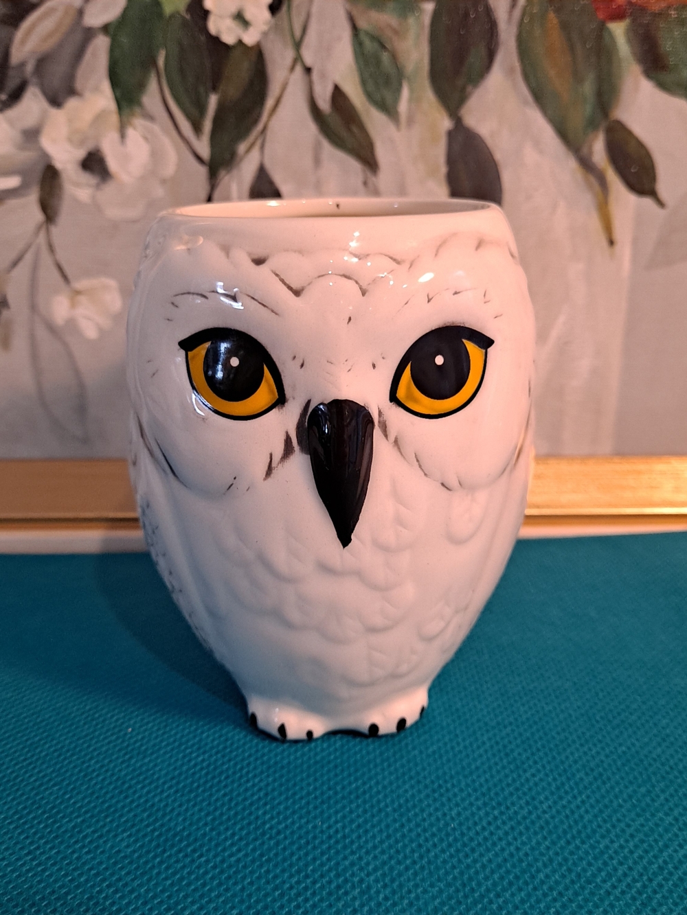 Warner Bros Harry Potter Hedwig White Ceramic Owl Yellow Eyes Black Beak Mug